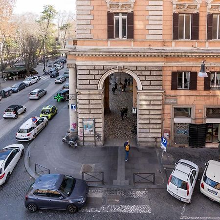 Leone D'Oro Guesthouse - Close To Piazza Vittorio 로마 외부 사진