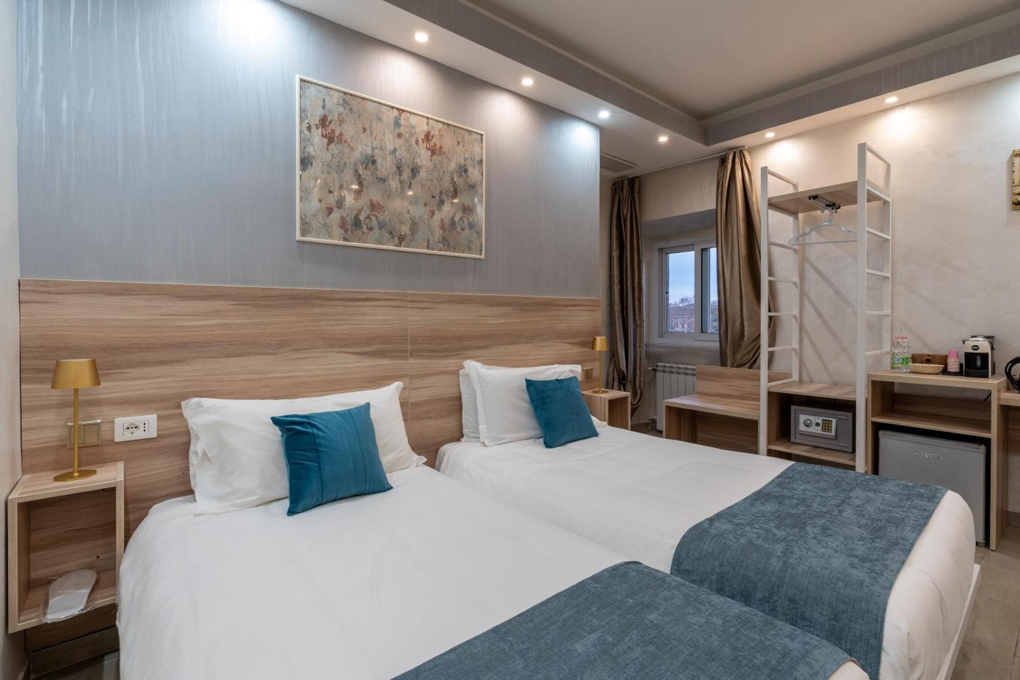Leone D'Oro Guesthouse - Close To Piazza Vittorio 로마 외부 사진