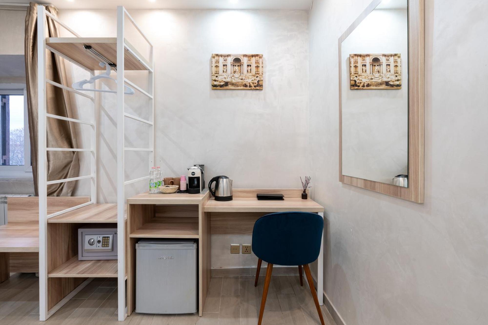 Leone D'Oro Guesthouse - Close To Piazza Vittorio 로마 외부 사진