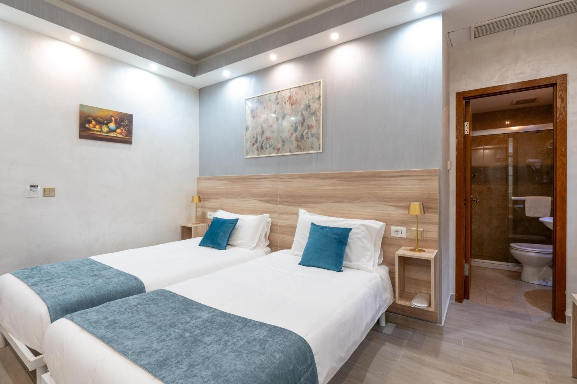 Leone D'Oro Guesthouse - Close To Piazza Vittorio 로마 외부 사진